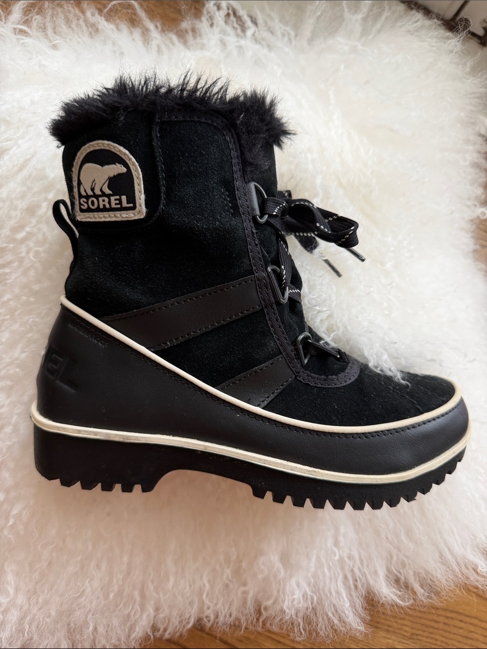 Sorel Black Women's Faux-Fur Trim Winter Lace-Up Boot